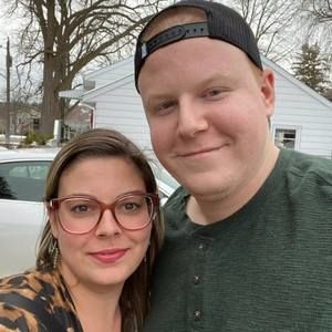 Meet your Posher, Leslie